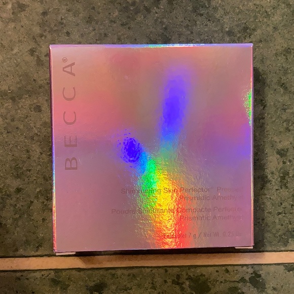 BECCA Limited Edition Shimmering Skin Perfector Pressed Prismatic Amethyst - Picture 9 of 16